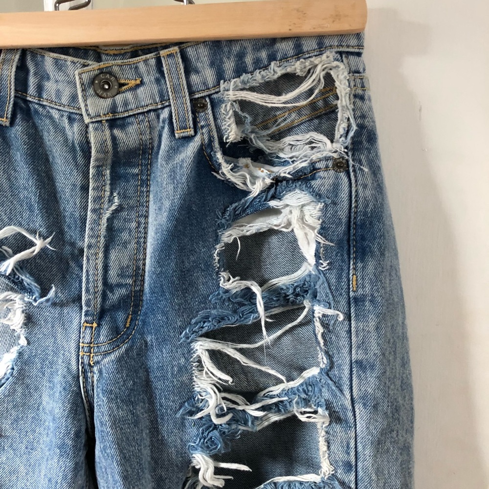 CARMAR Ripped Jeans